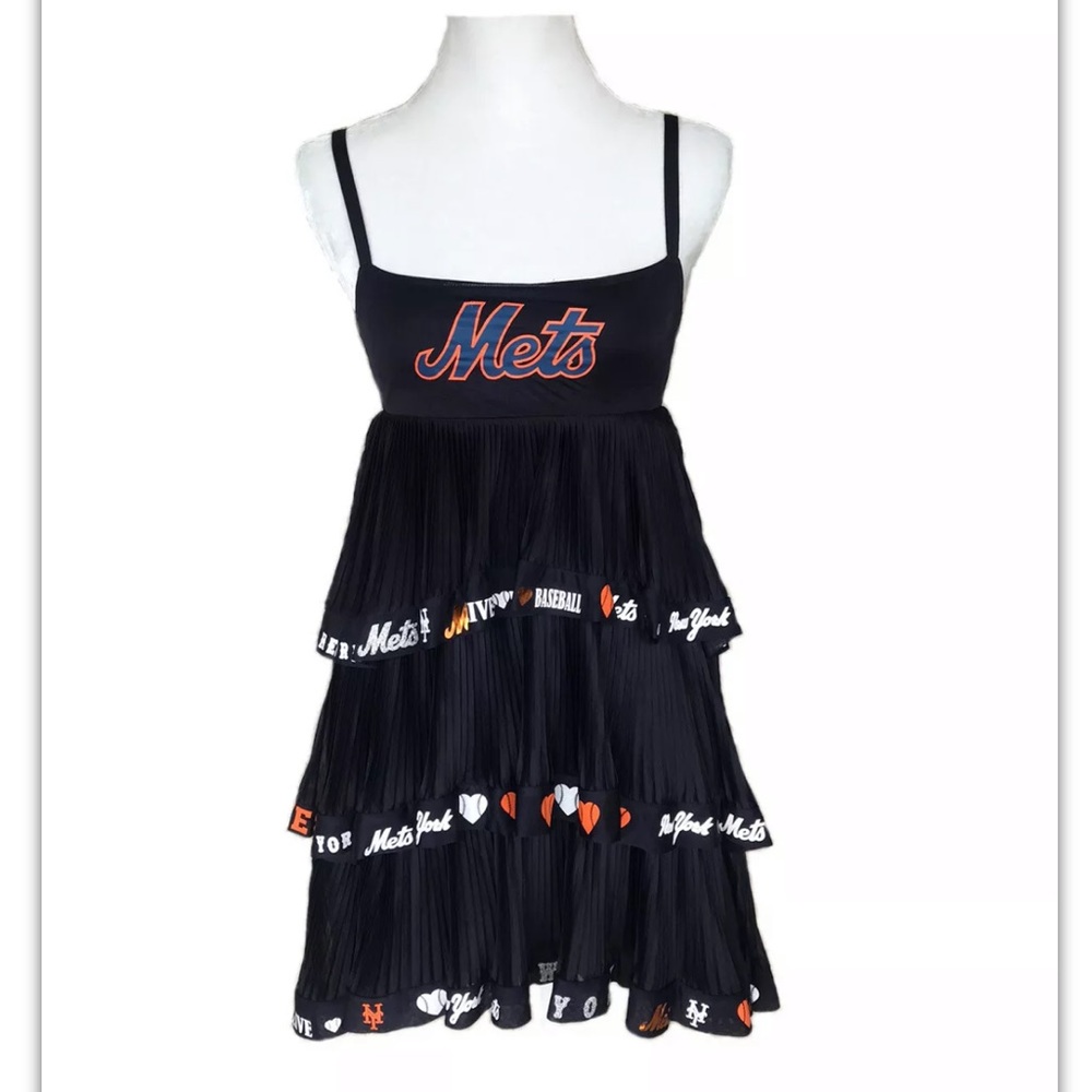 NY Mets layered ruffle dress w/players names-logos